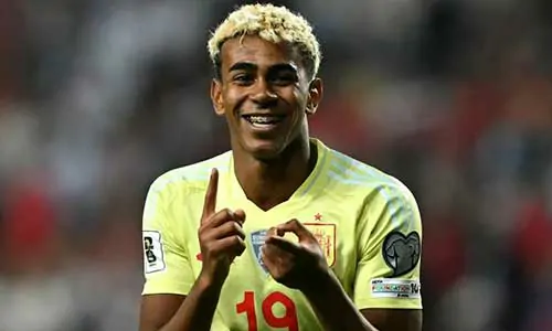 لامين يامال من المقرر أن يواجه ليونيل ميسي كما تم تأكيد موعد النهائي